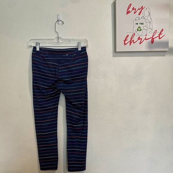 Athleta Multi Color Sonar Stripe Rainbow Crop Leggings Sz XS - Picture 10 of 12